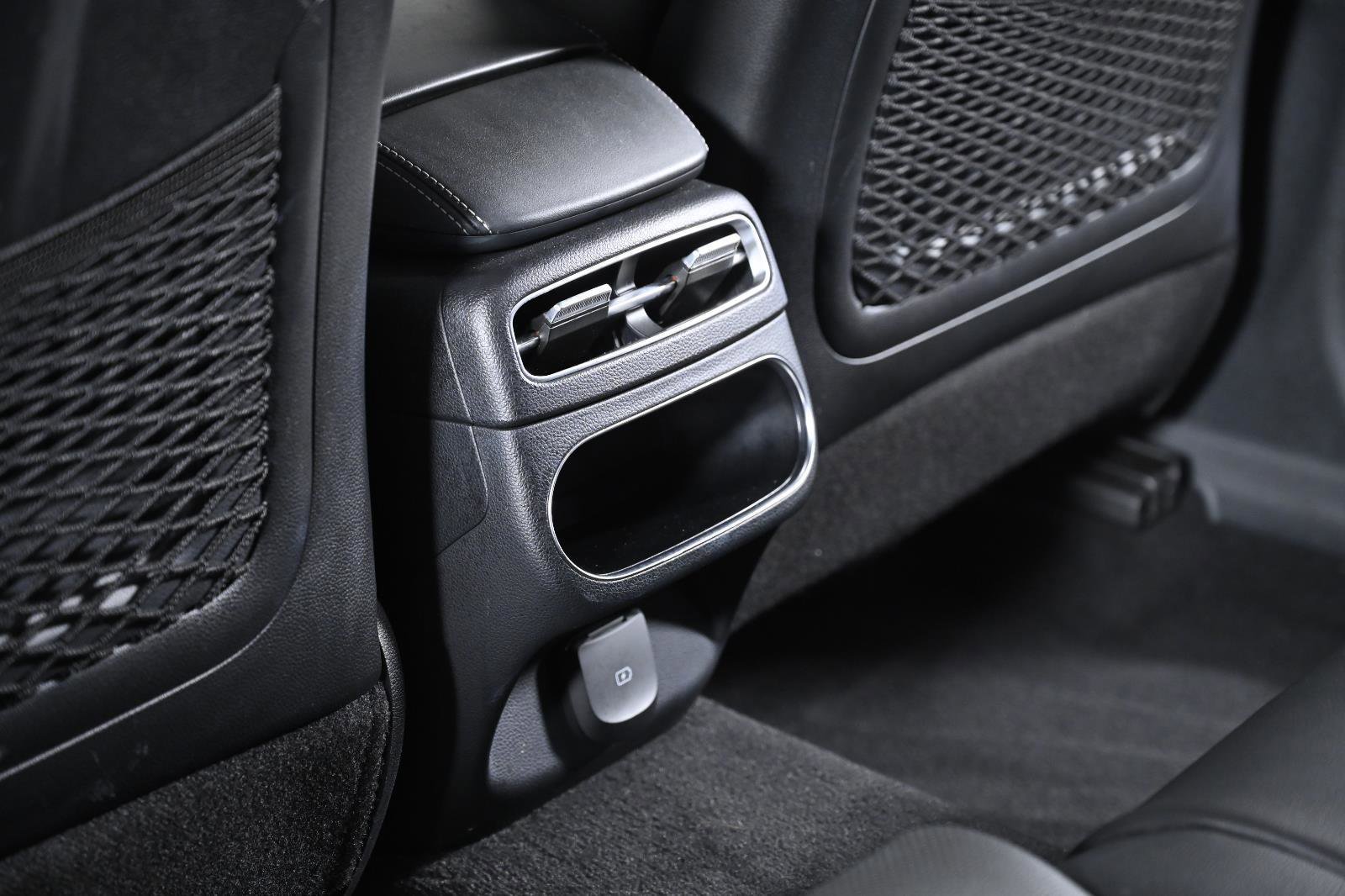 Used 2025 Genesis GV70 2.5T image 32