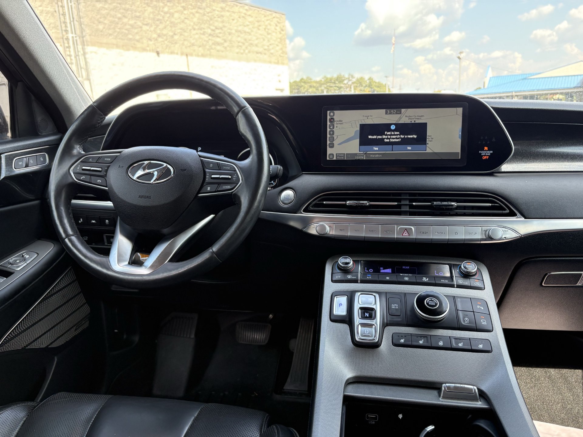 Used 2021 Hyundai Palisade Limited w/ Cargo Package FWD image 3
