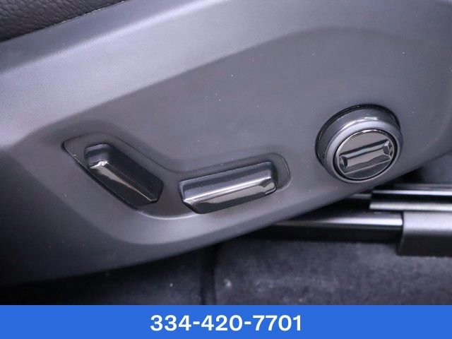 New 2024 Volvo XC60 T8 Plus w/ Climate Package image 16