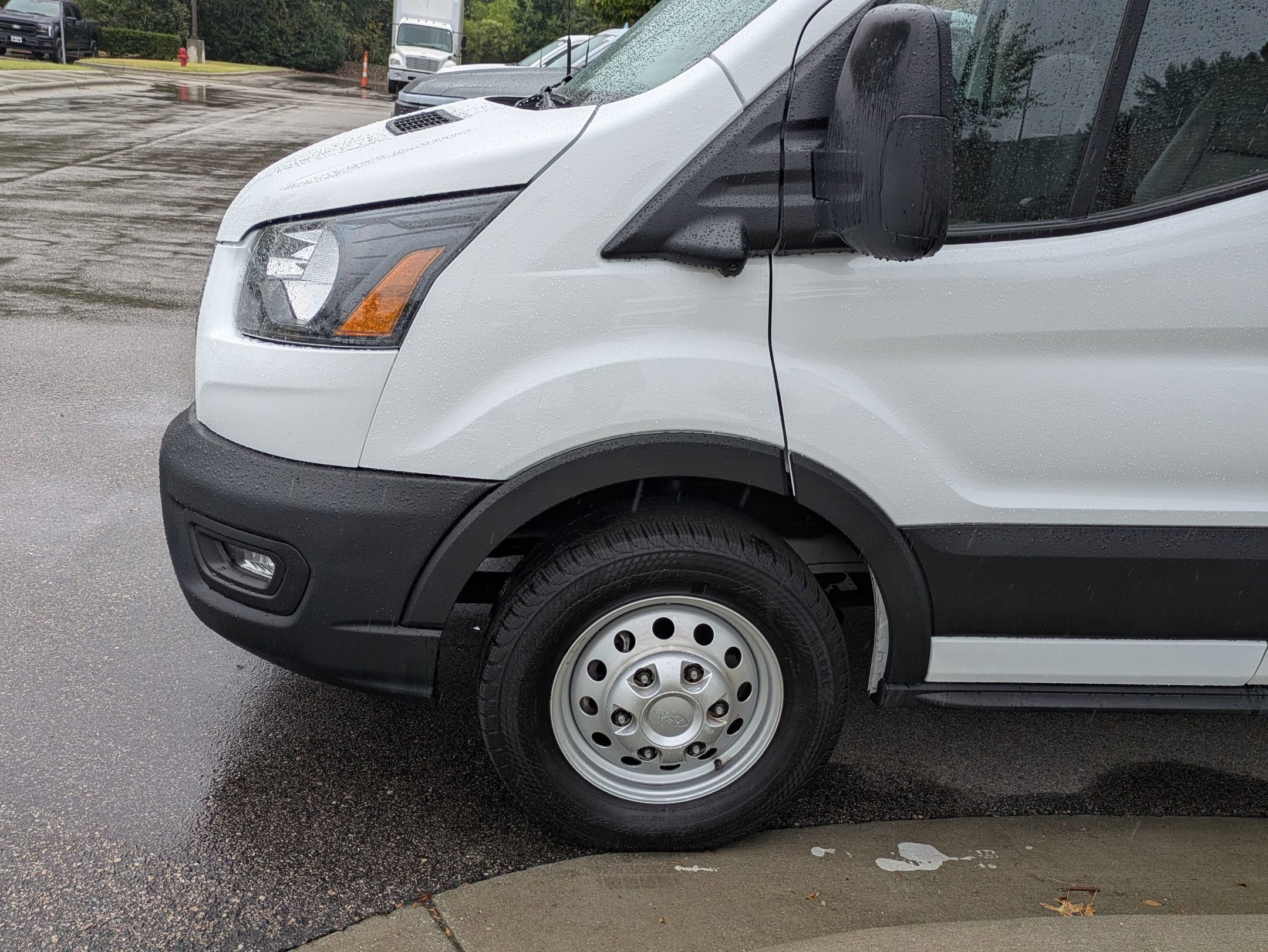 Certified 2025 Ford Transit 350 148 High Roof Extended image 10