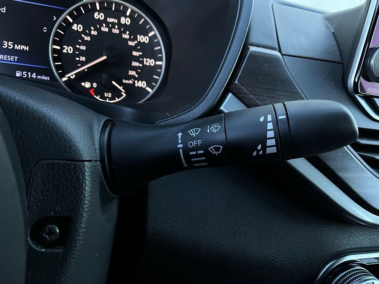 Used 2025 Nissan Altima 2.5 SV image 35