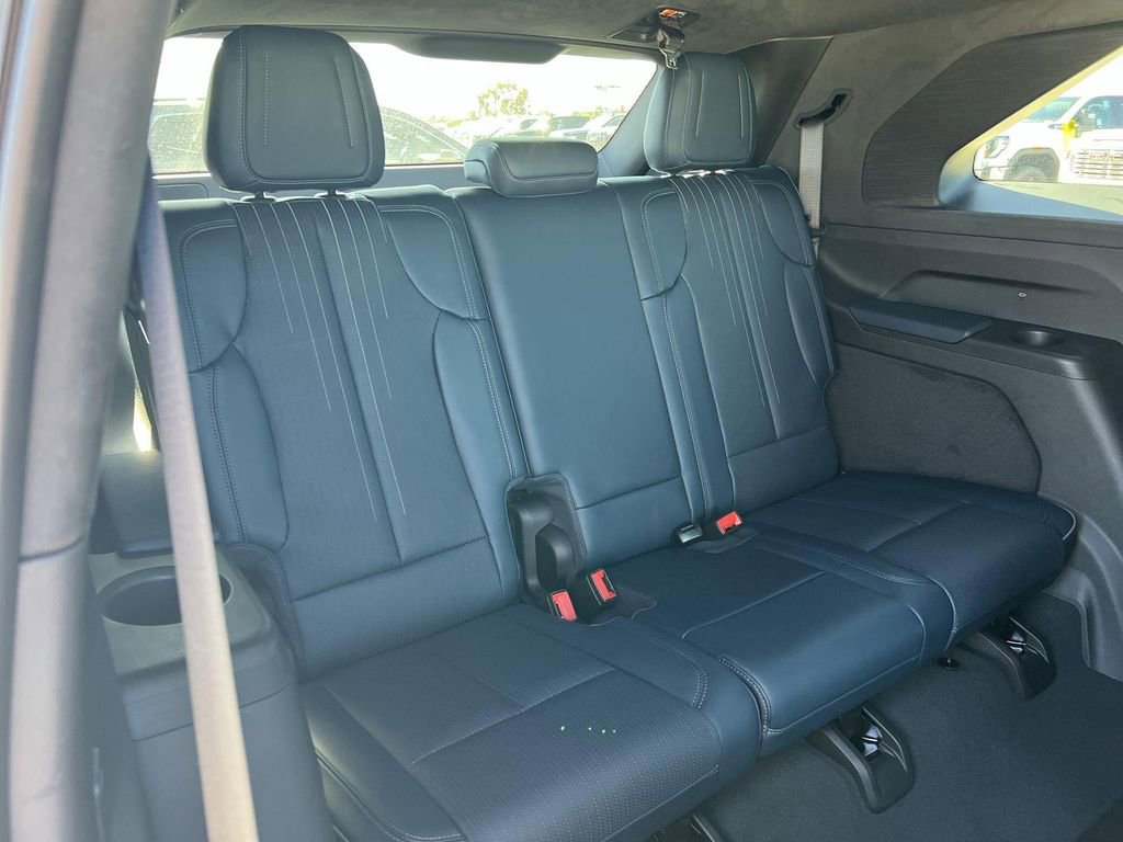 New 2025 Cadillac Escalade IQ Luxury 2 image 34