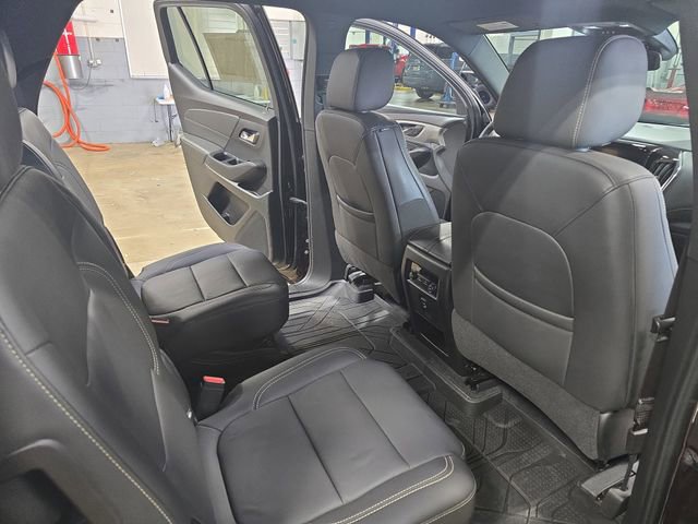 Used 2023 Chevrolet Traverse LT w/ LPO, Floor Liner Package image 15