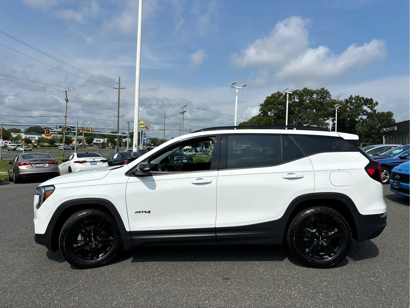 Certified 2024 GMC Terrain AT4 AWD/4WD image 5