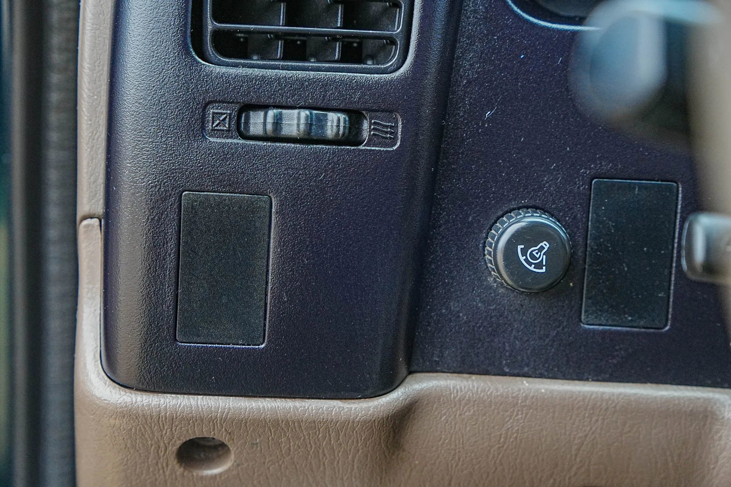 Used 2000 Toyota Tacoma 2WD Regular Cab image 31