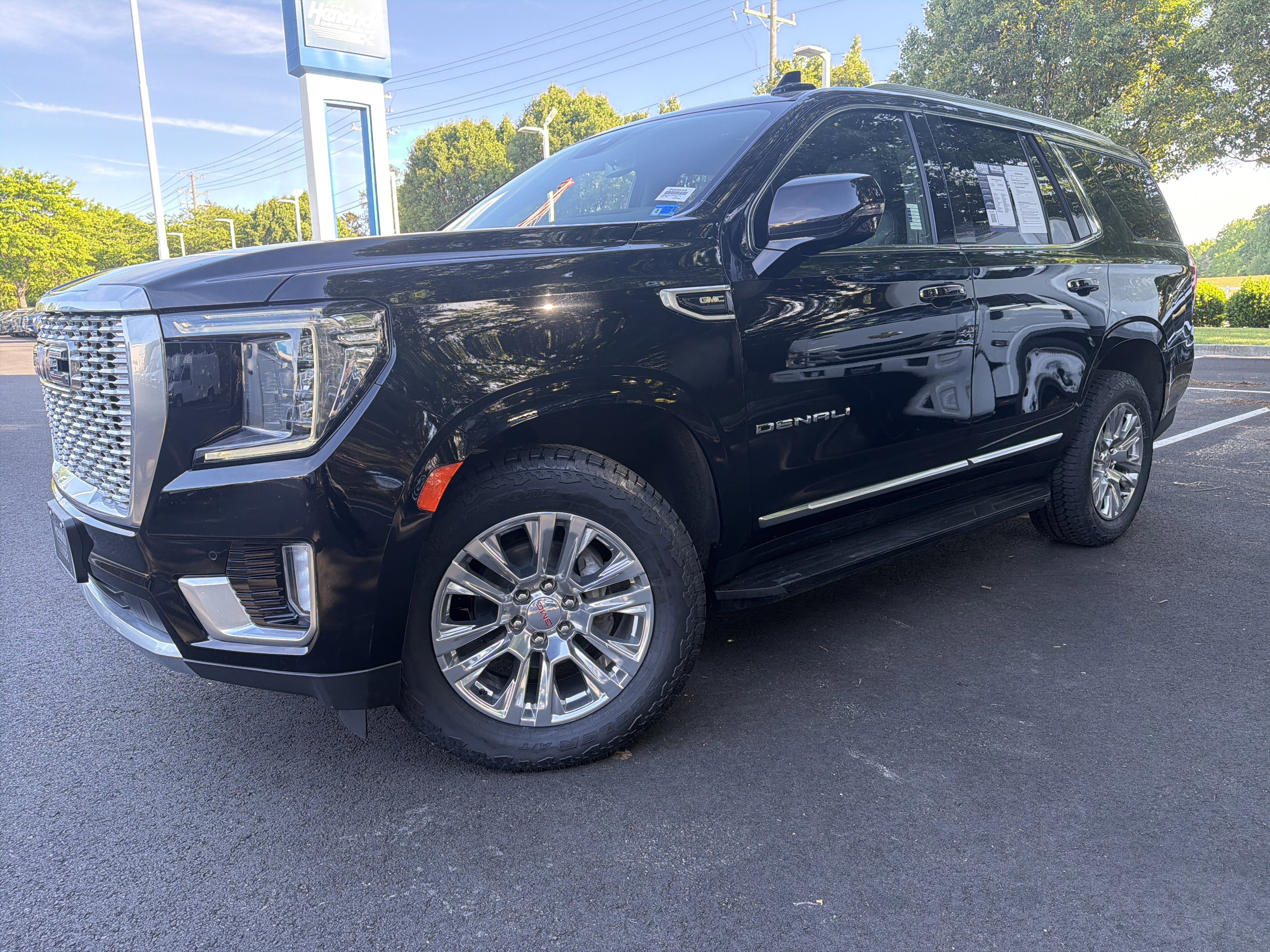Used 2024 GMC Yukon Denali AWD/4WD image 5