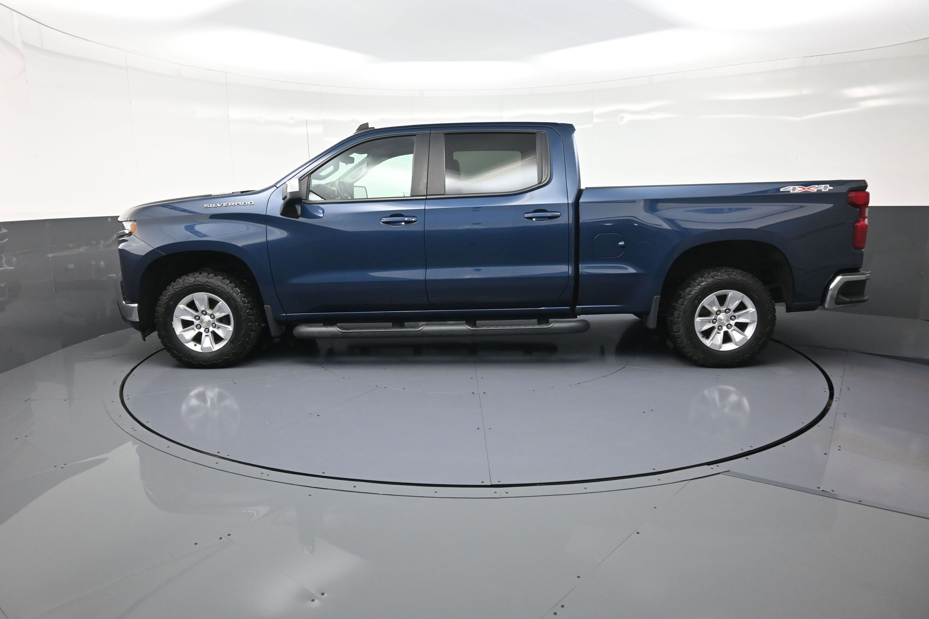 Used 2020 Chevrolet Silverado 1500 LT w/ Convenience Package image 6
