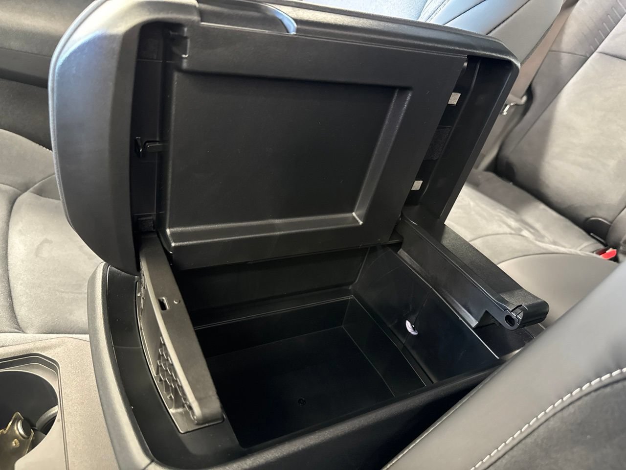 New 2026 Toyota C-HR AWD/4WD image 29