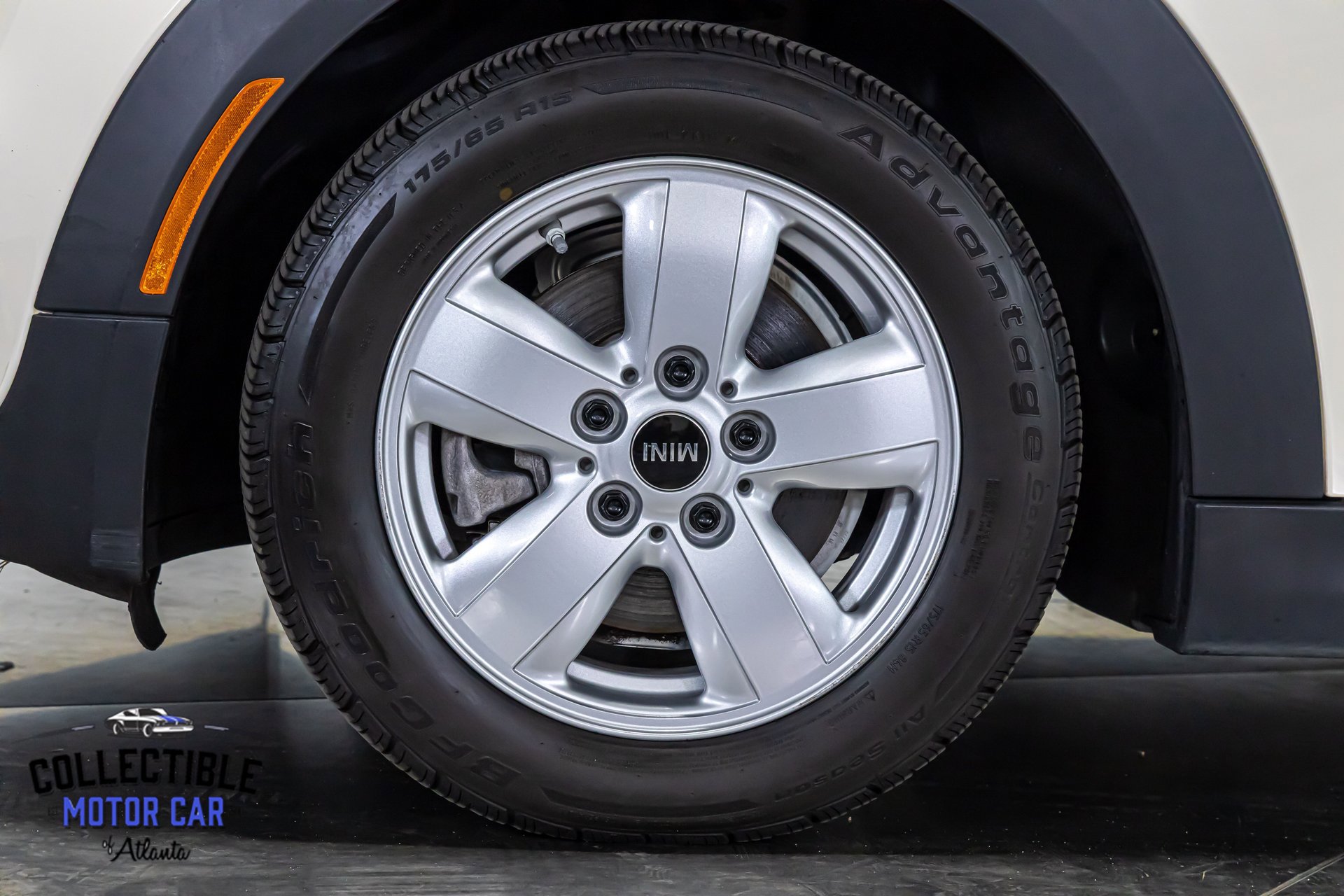 Used 2018 MINI Cooper 2-Door Hardtop image 32