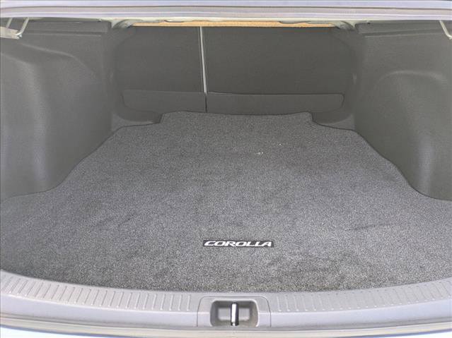 Used 2023 Toyota Corolla LE w/ Carpet Mat Package (TMS) FWD image 6