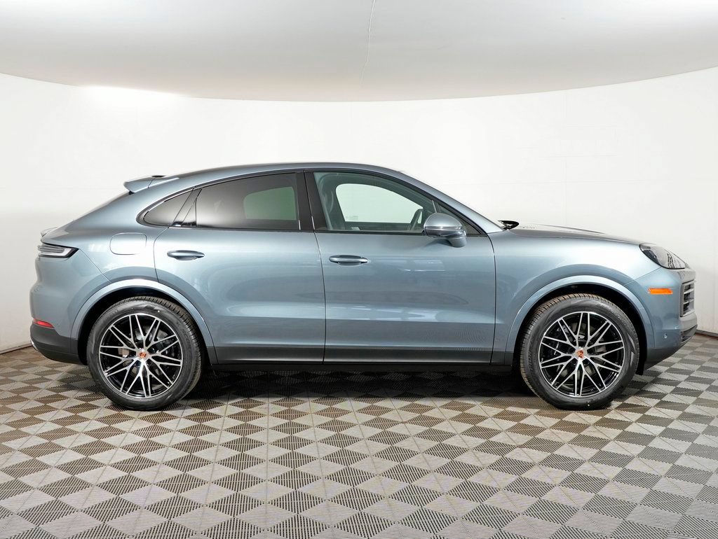 Certified 2026 Porsche Cayenne Coupe AWD/4WD image 8