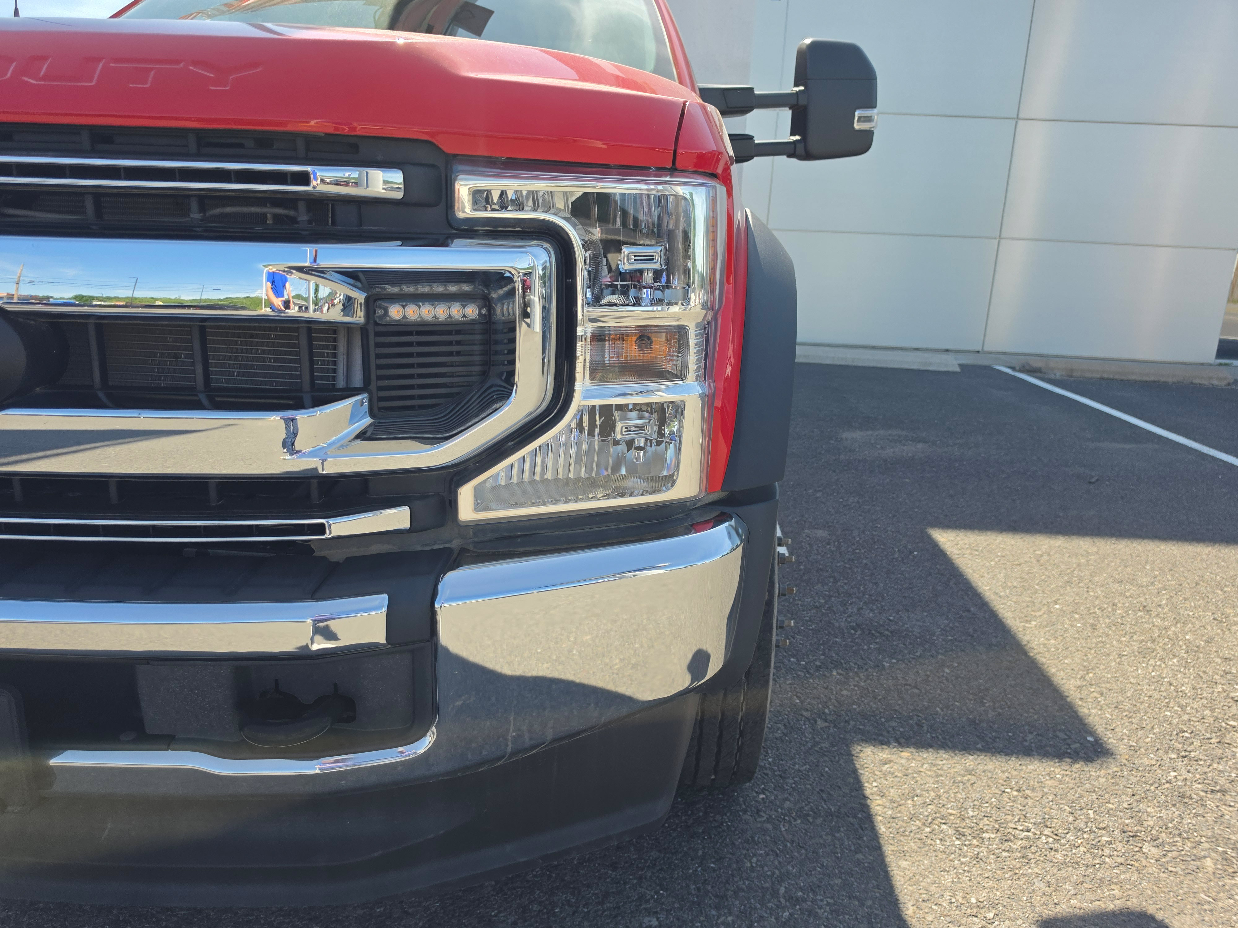 Used 2022 Ford F550 4x4 Regular Cab Super Duty image 9