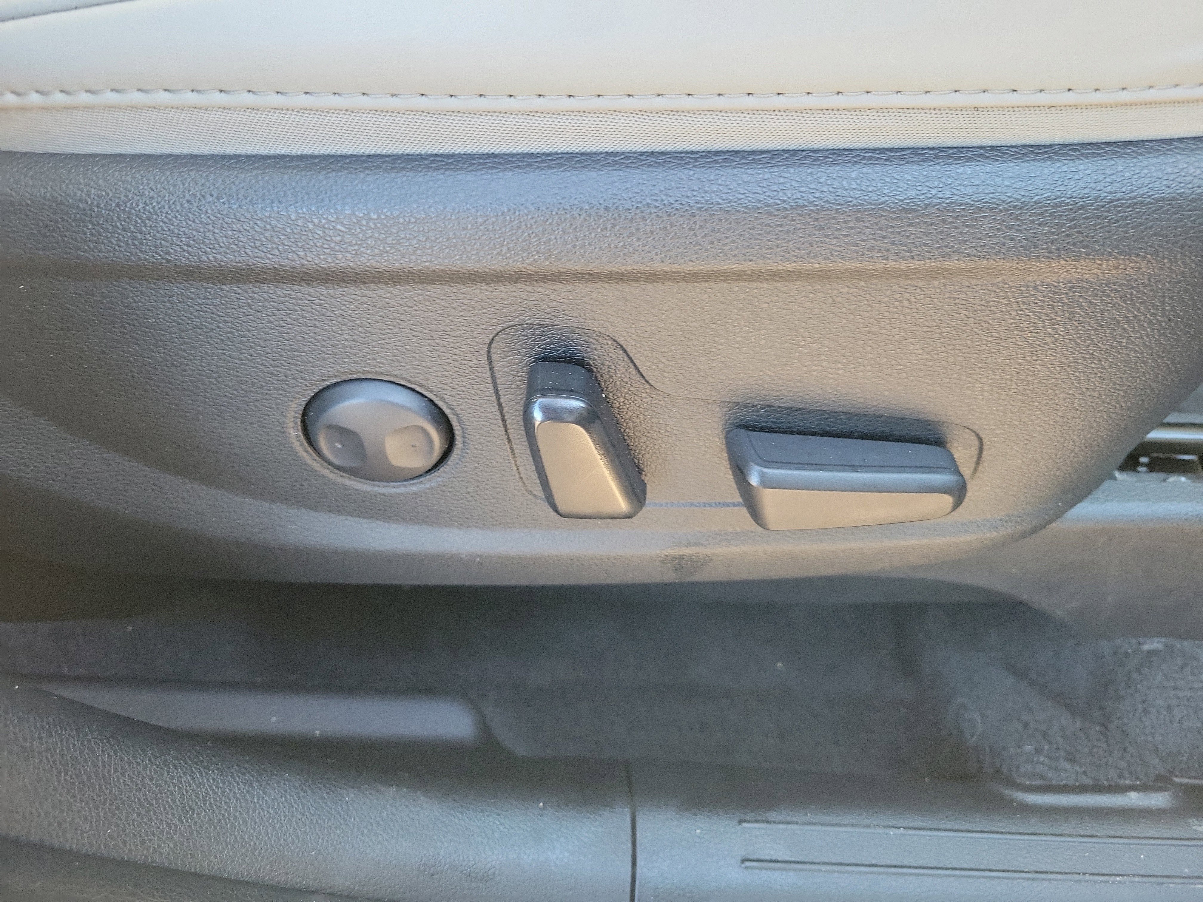 Used 2024 Kia Telluride SX Prestige image 9