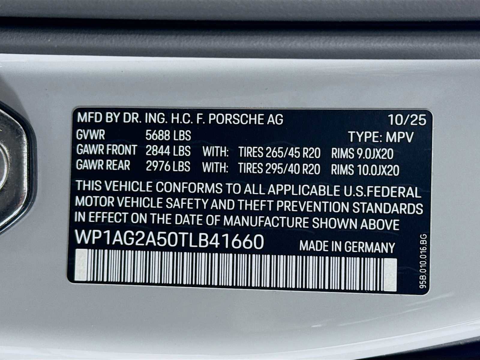 New 2026 Porsche Macan S image 33