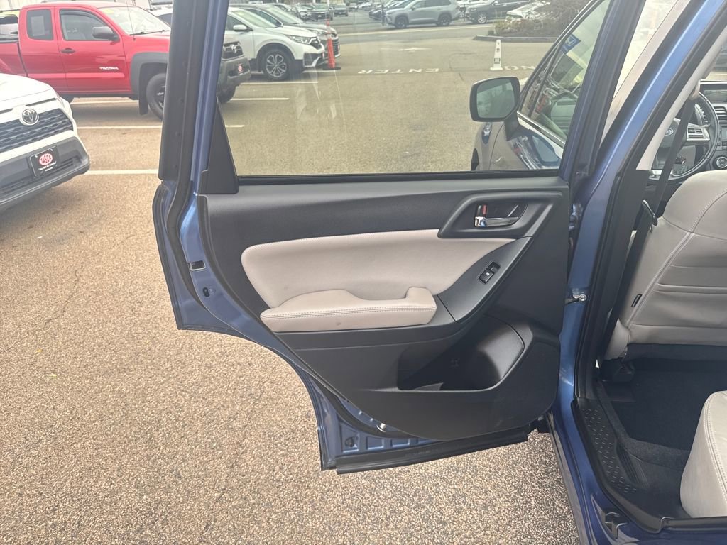 Used 2015 Subaru Forester 2.5i Limited image 38
