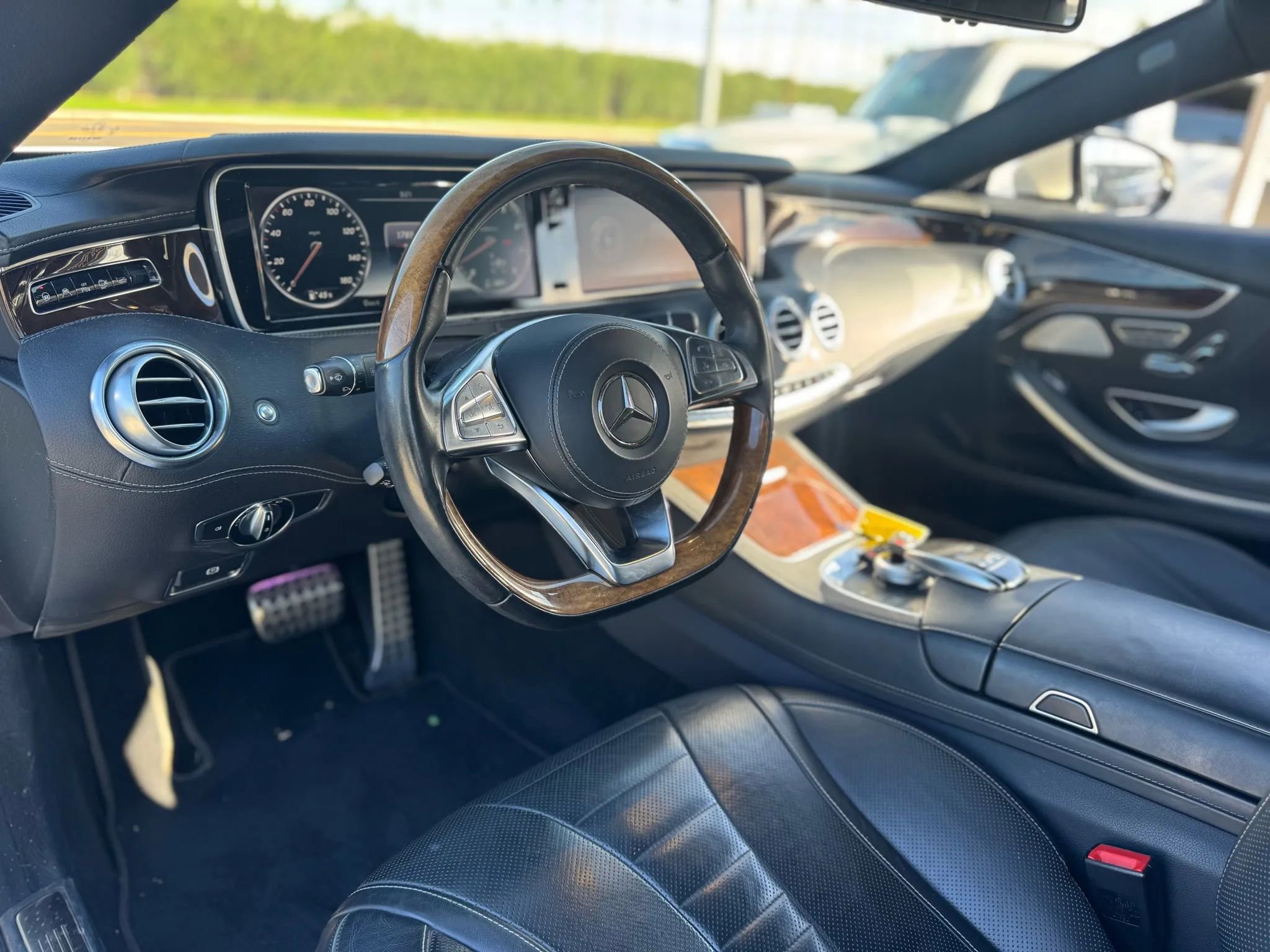 Used 2015 Mercedes-Benz S 550 4MATIC Coupe image 32