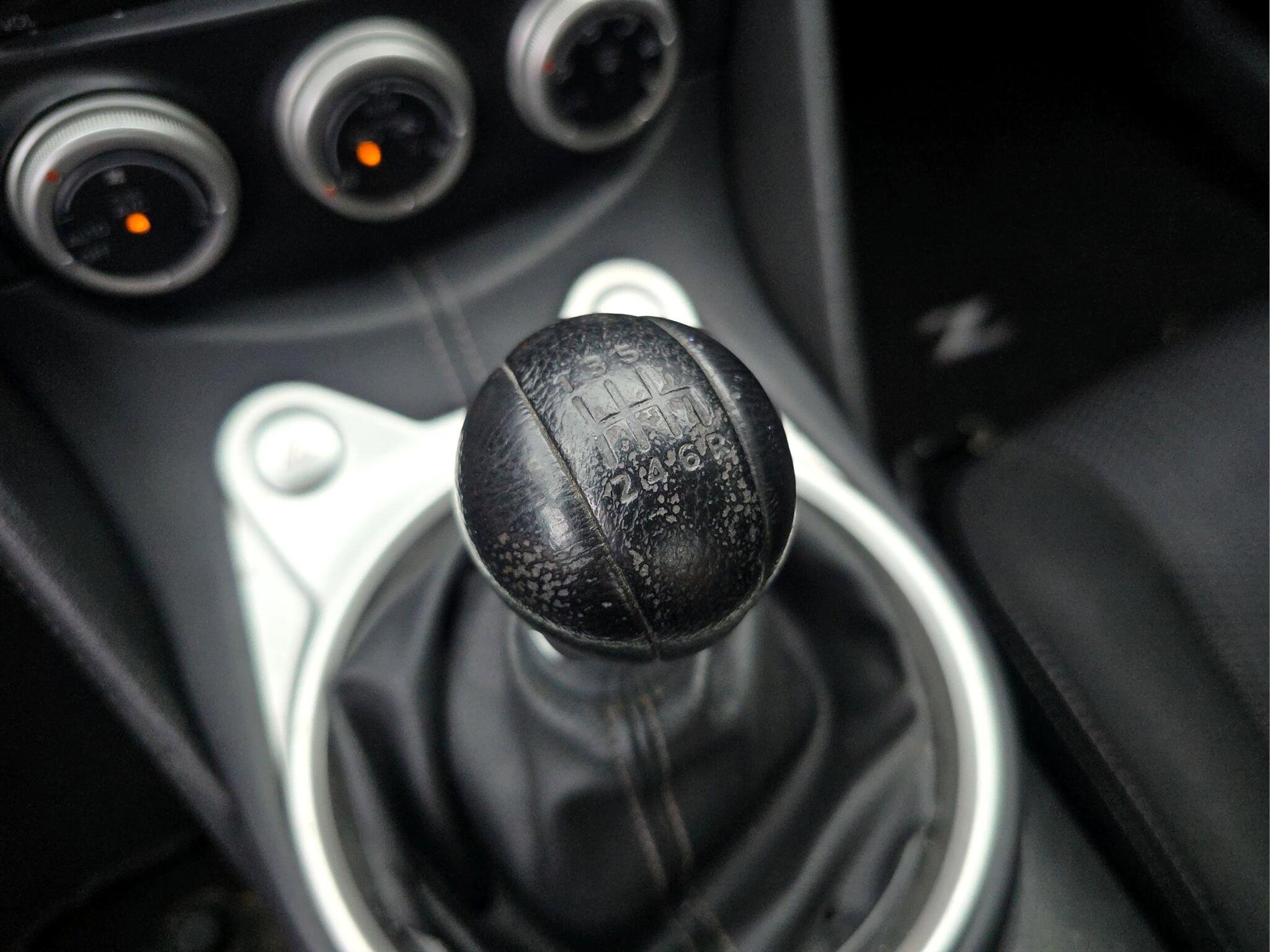 Used 2016 Nissan 370Z NISMO image 29