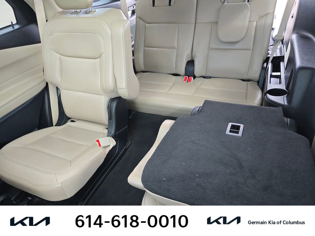 Used 2022 Ford Explorer XLT w/ Equipment Group 202A image 19