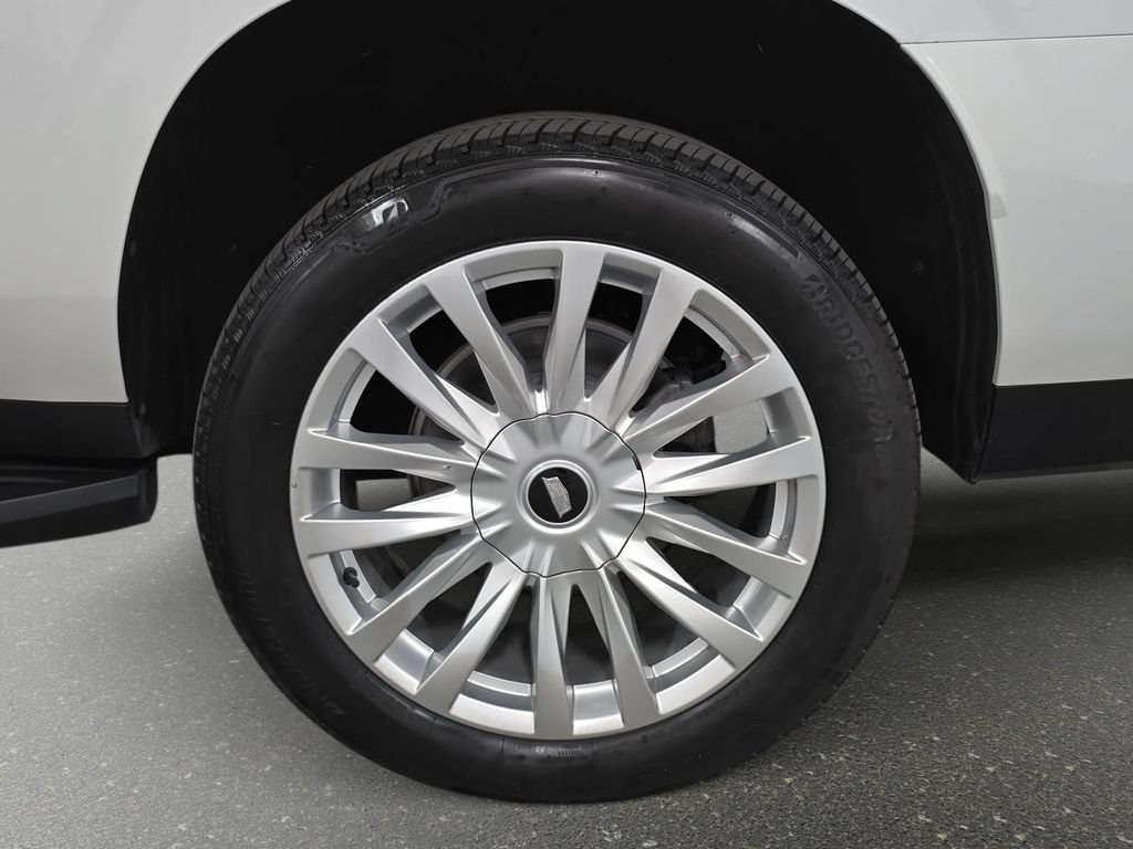 Used 2023 Cadillac Escalade ESV Luxury AWD/4WD image 27