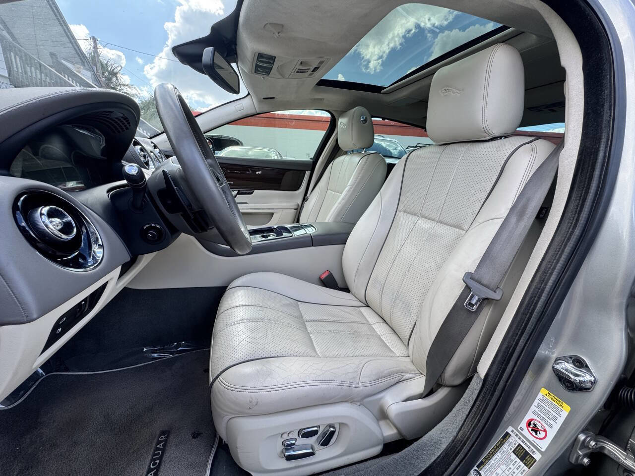 Used 2013 Jaguar XJ L Portfolio image 11