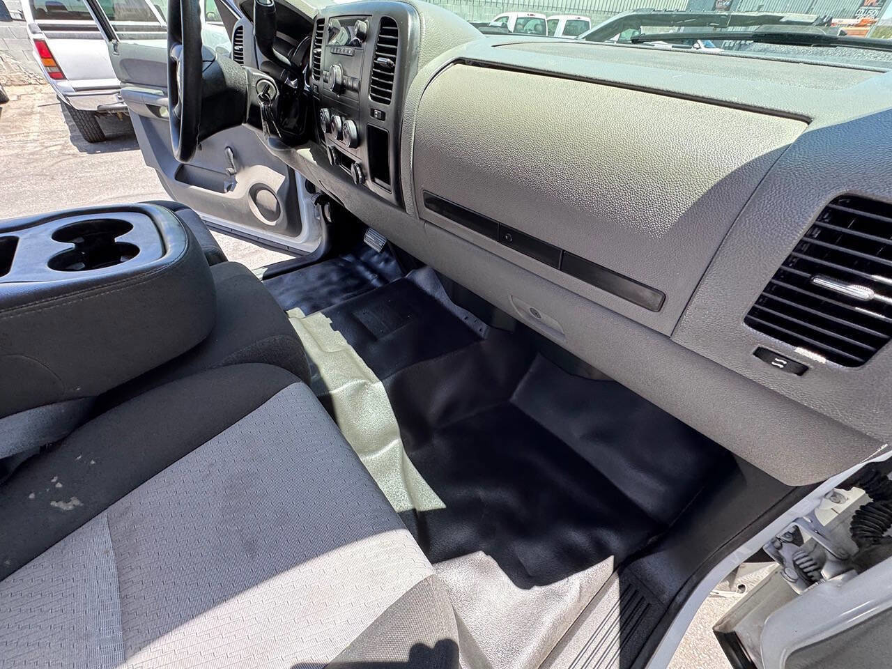 Used 2008 Chevrolet Silverado 2500 W/T RWD image 29