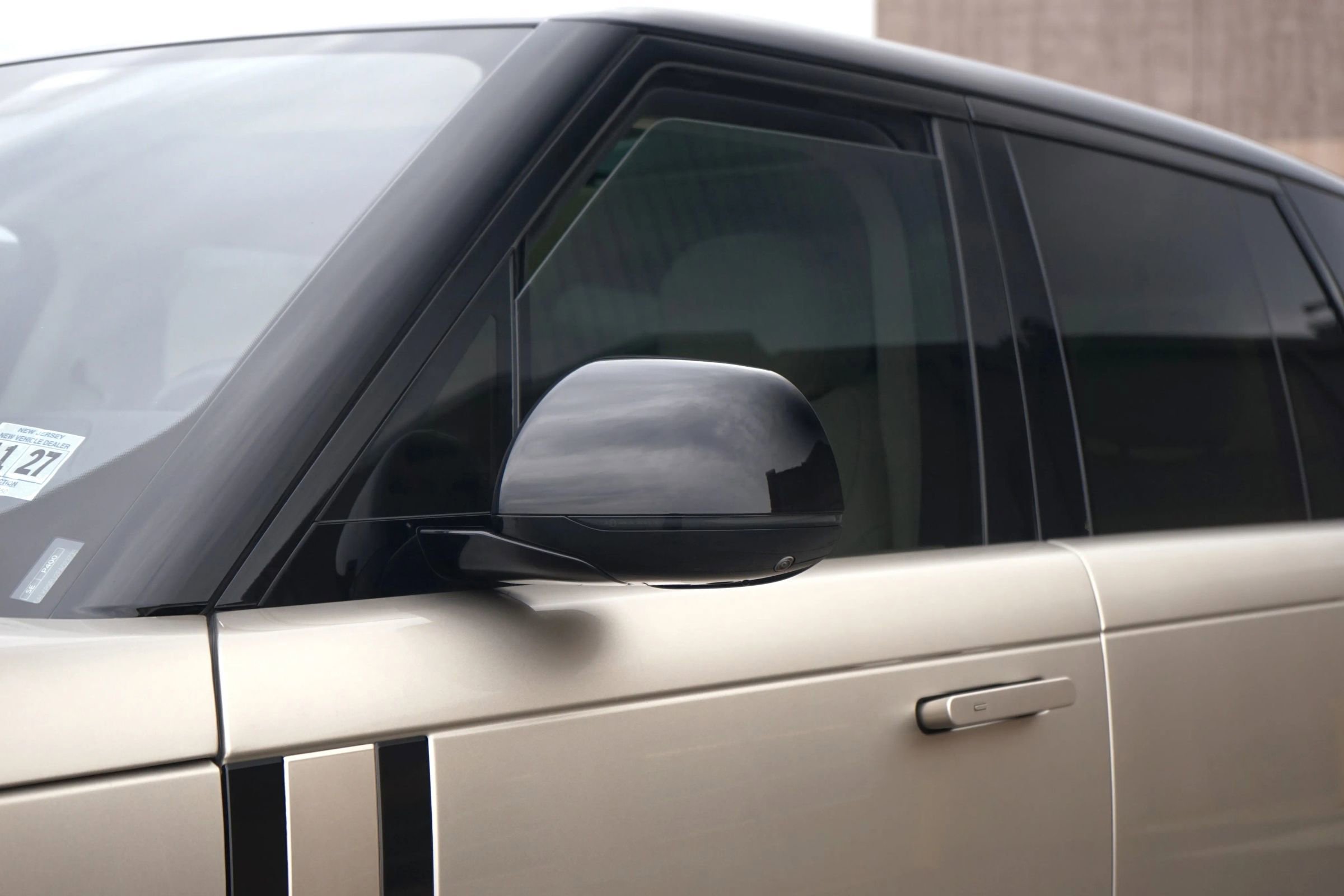 Used 2023 Land Rover Range Rover SE image 10