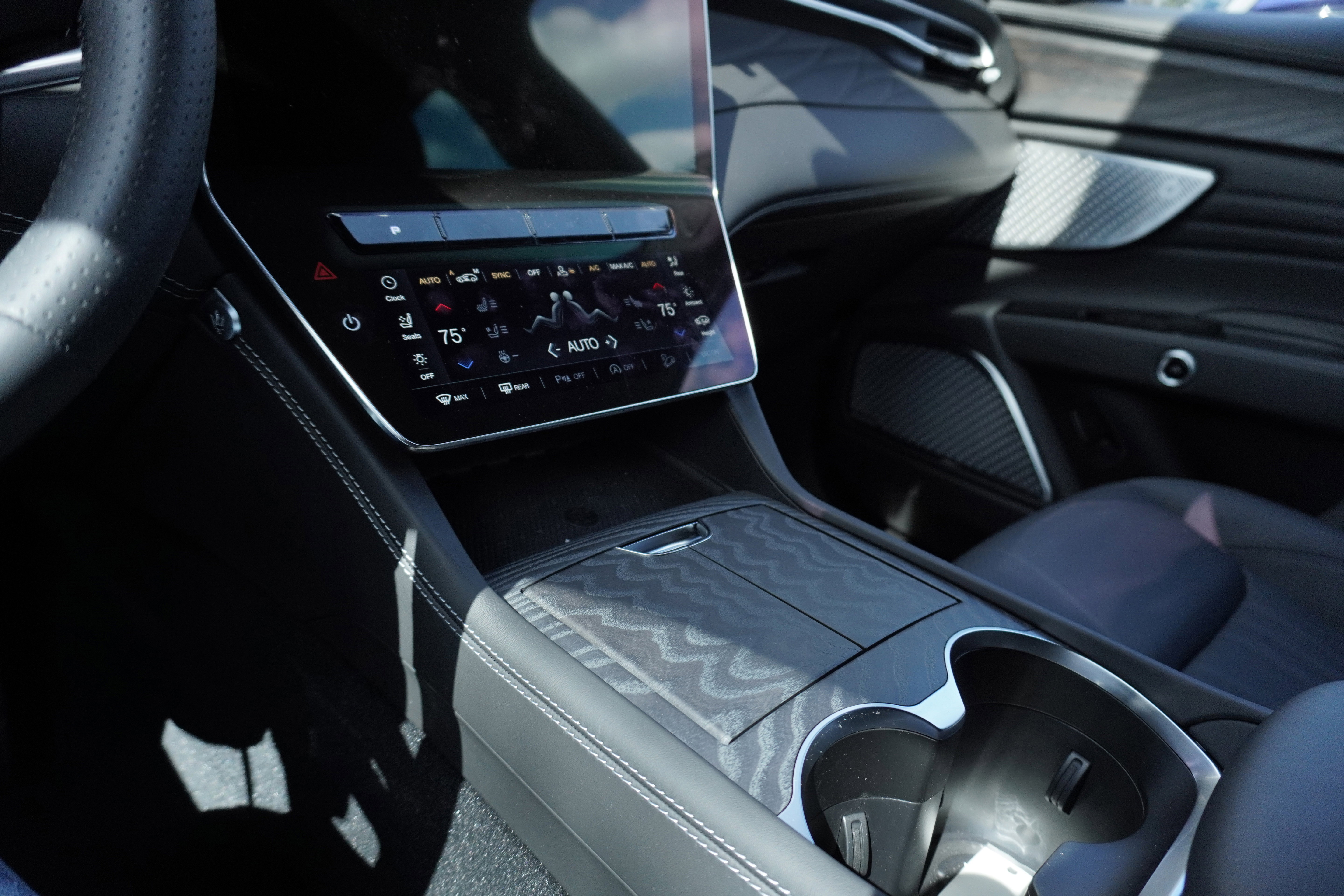 New 2025 Maserati Grecale Modena image 12