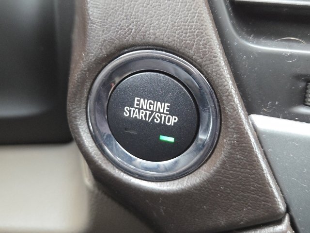 Used 2019 Chevrolet Suburban Premier image 24