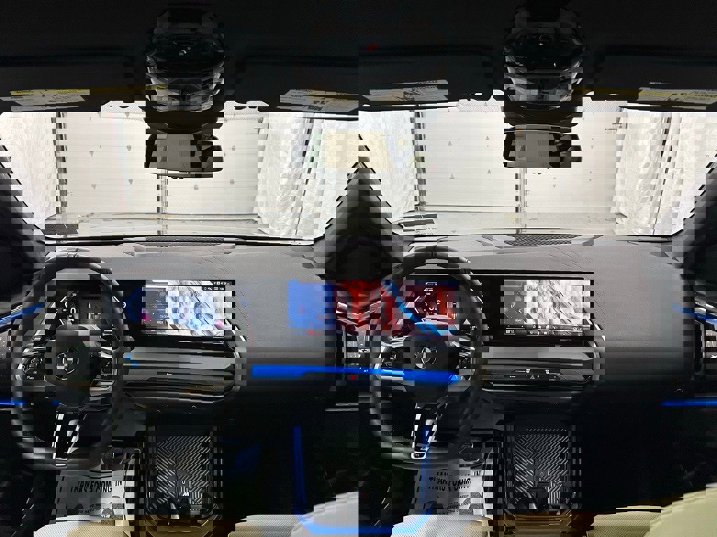 Used 2025 BMW X3 xDrive30i w/ M Sport Package image 39