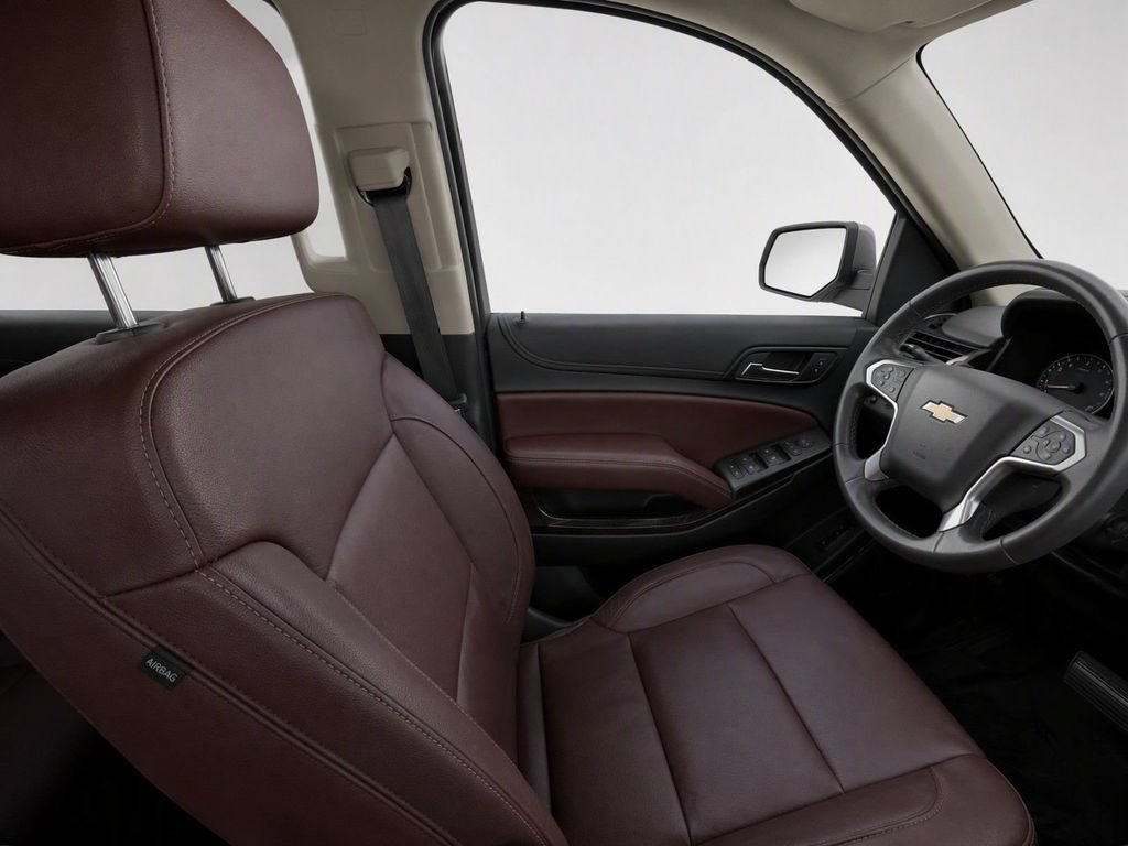 Used 2018 Chevrolet Suburban Premier RWD image 27