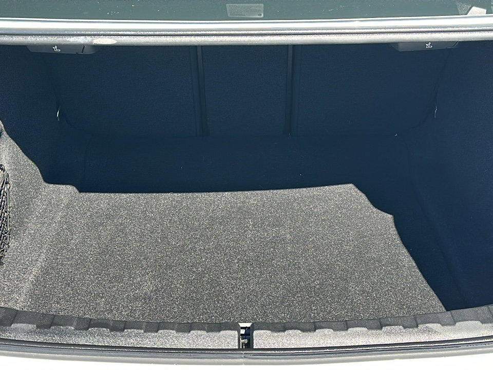 Certified 2024 BMW 330i Sedan w/ Convenience Package image 21