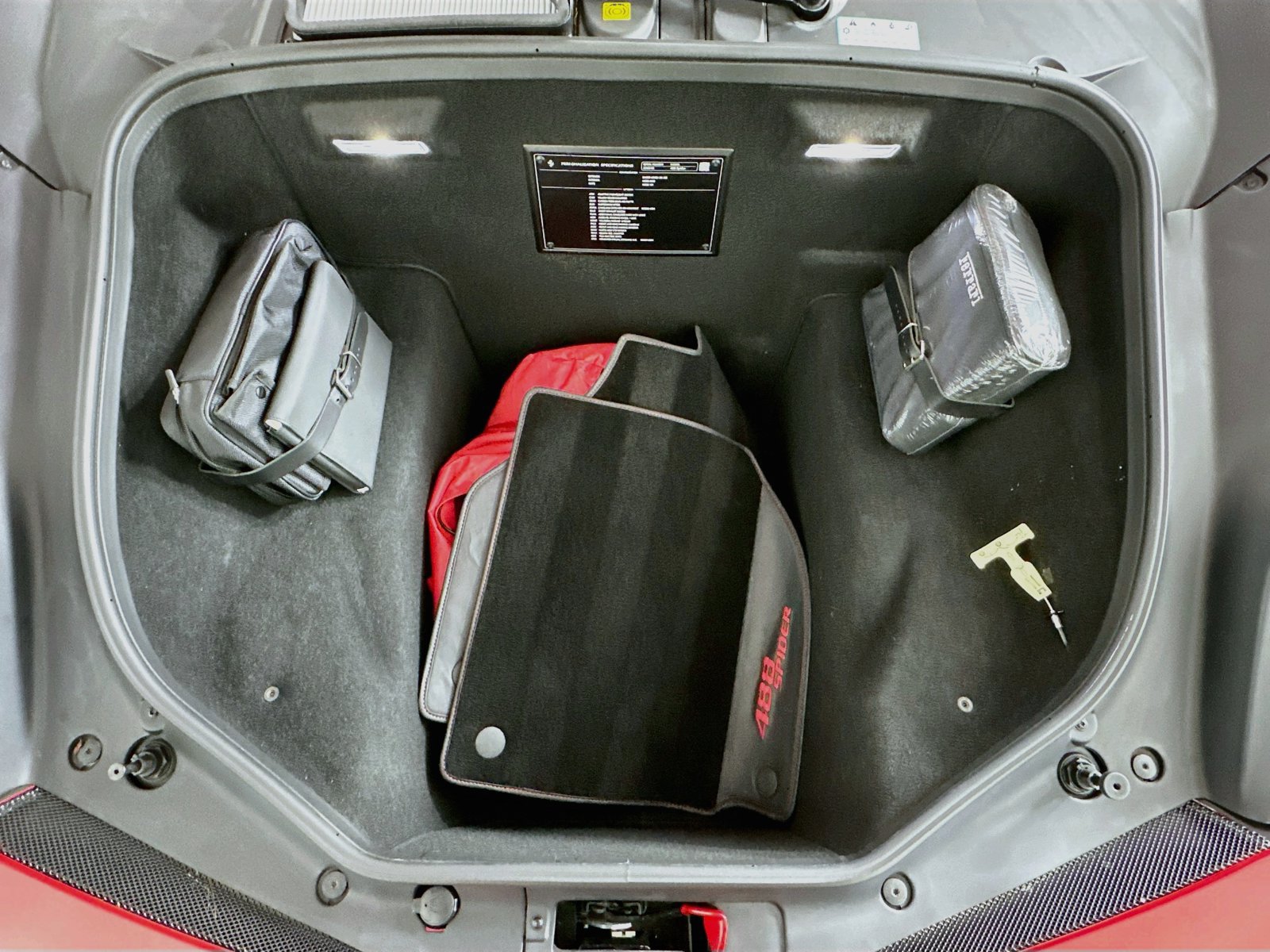 Used 2018 Ferrari 488 Spider RWD image 35
