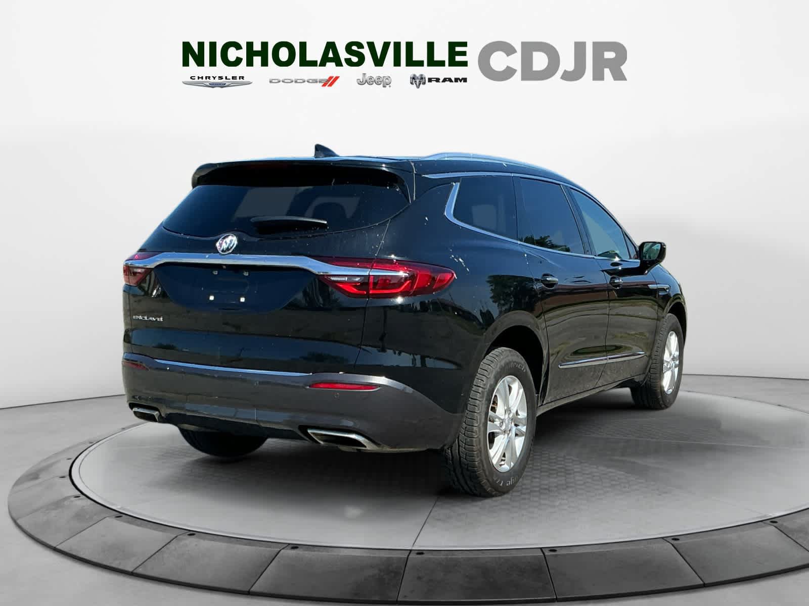 Used 2020 Buick Enclave Essence w/ LPO, Floor Liner Package FWD image 5
