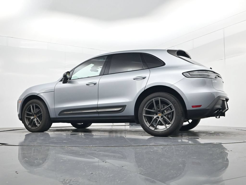 Used 2024 Porsche Macan Turbo AWD/4WD image 44