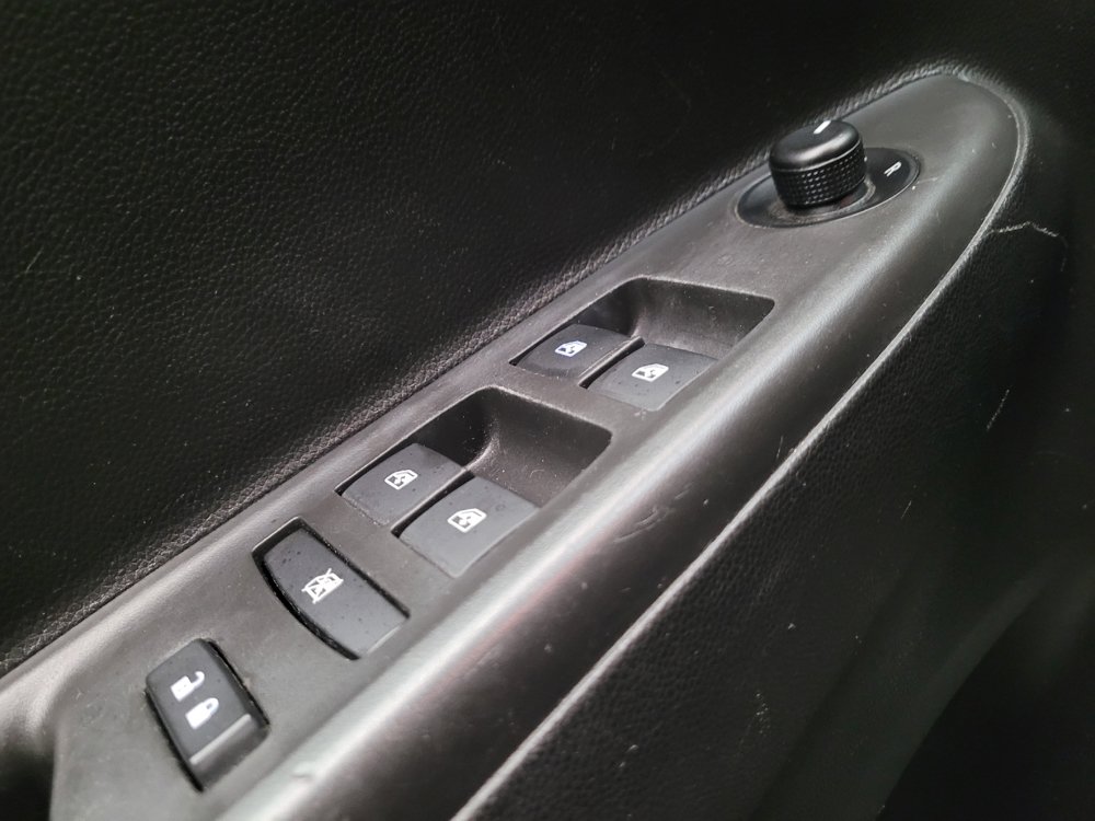 Used 2021 Chevrolet Spark LT FWD image 27