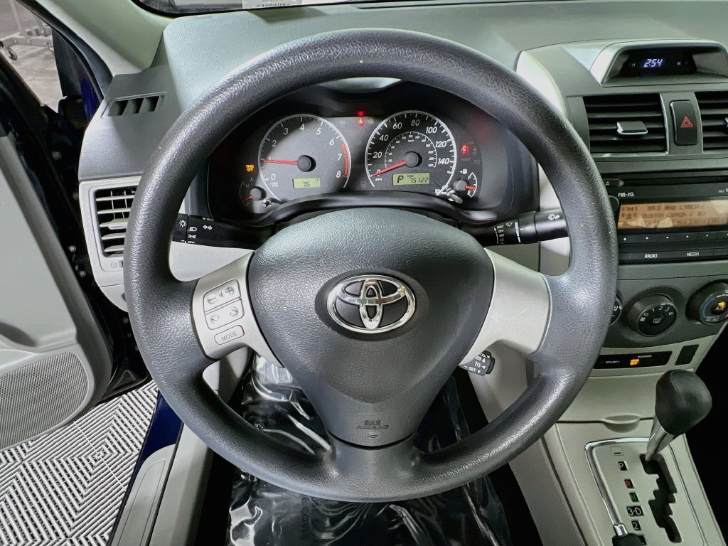 Used 2012 Toyota Corolla LE FWD image 10