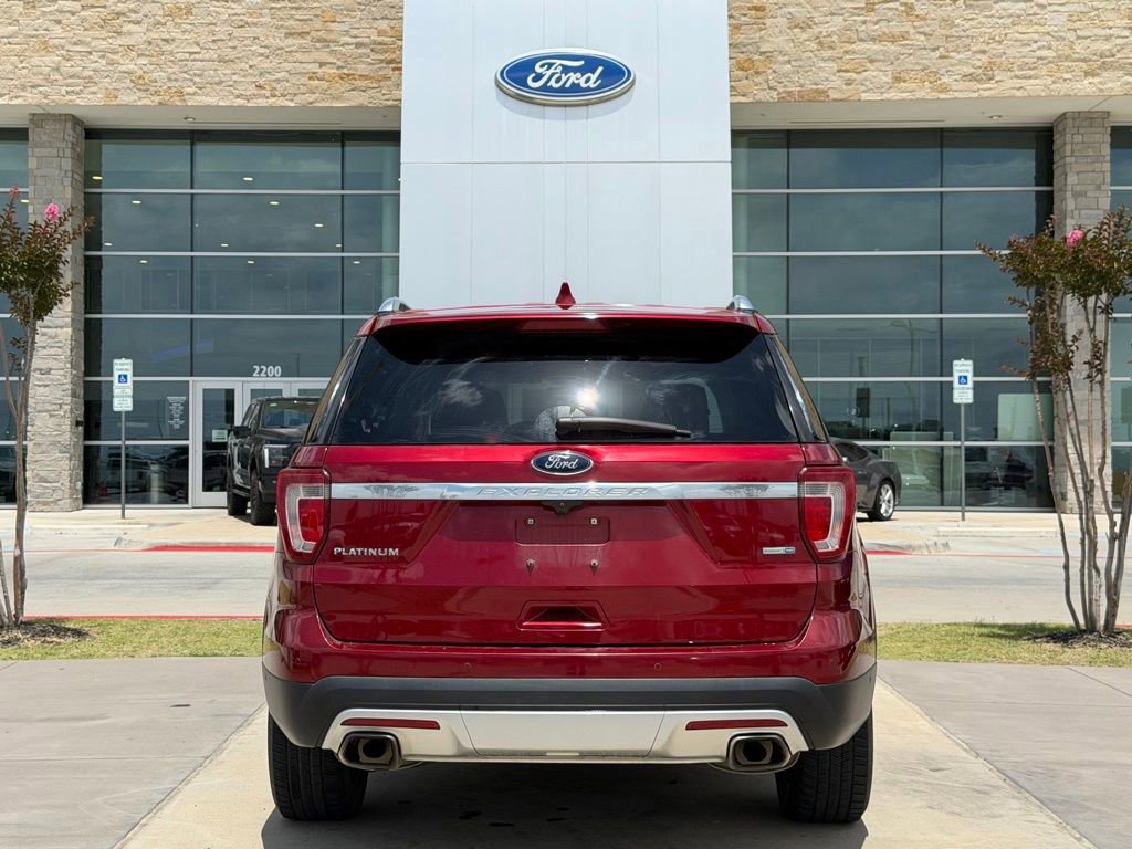 Used 2017 Ford Explorer Platinum AWD/4WD image 22