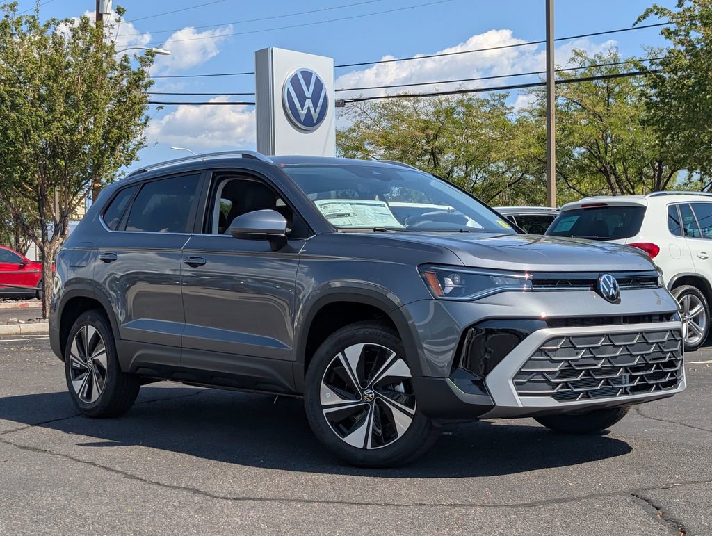 New 2025 Volkswagen Taos SE