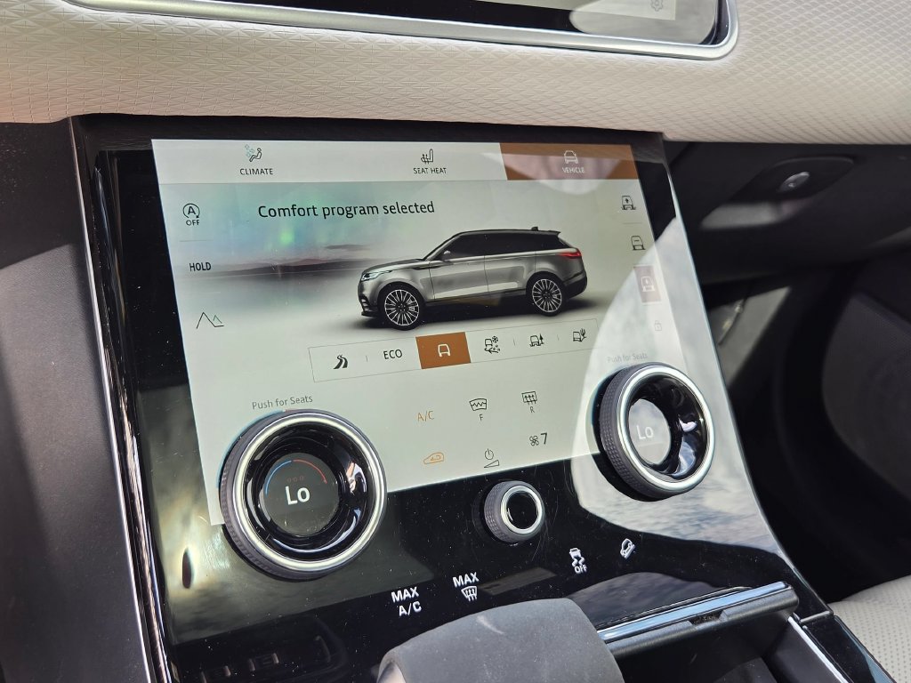 Used 2021 Land Rover Range Rover Velar R-Dynamic S AWD/4WD image 24