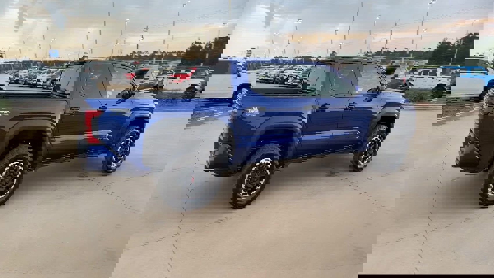 Used 2024 Toyota Tacoma TRD Off-Road image 8