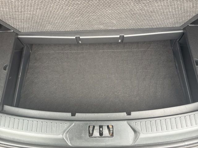 Used 2023 Ford Explorer XLT RWD image 26