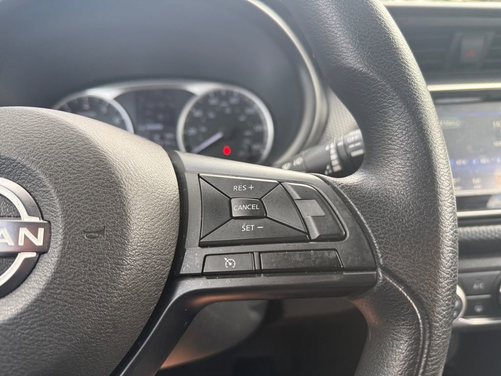 Used 2023 Nissan Kicks S image 22