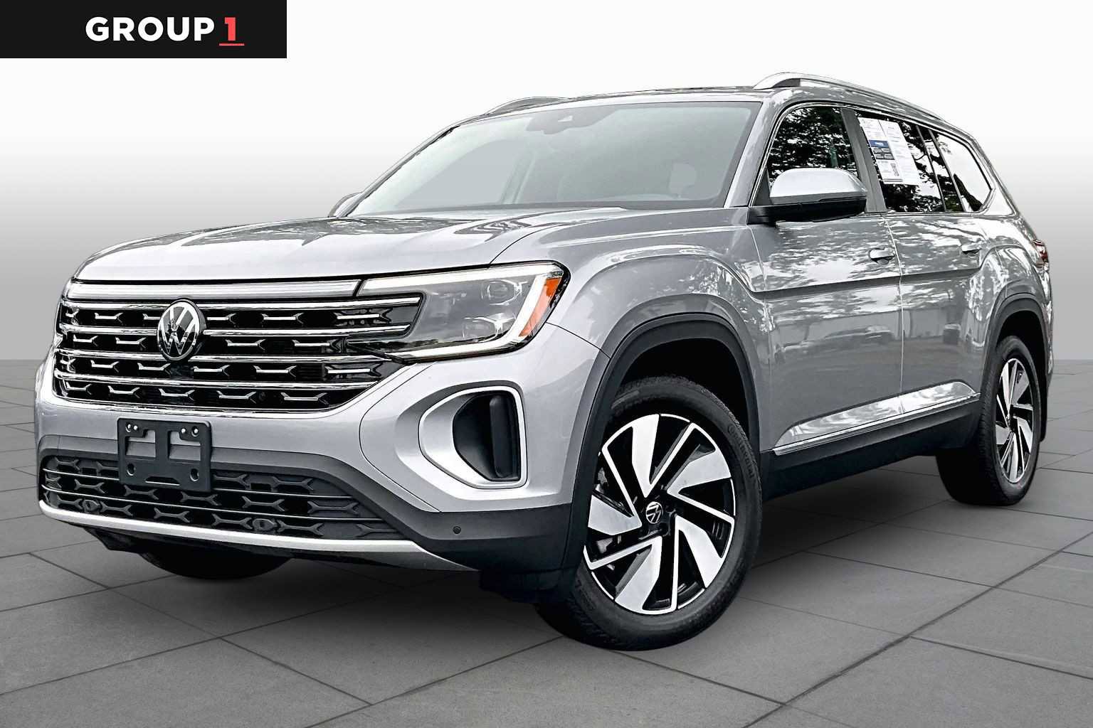 Used 2024 Volkswagen Atlas SEL AWD/4WD image 1