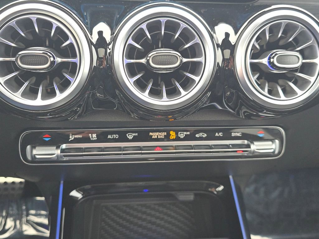 Certified 2025 Mercedes-Benz GLB 250 4MATIC image 32