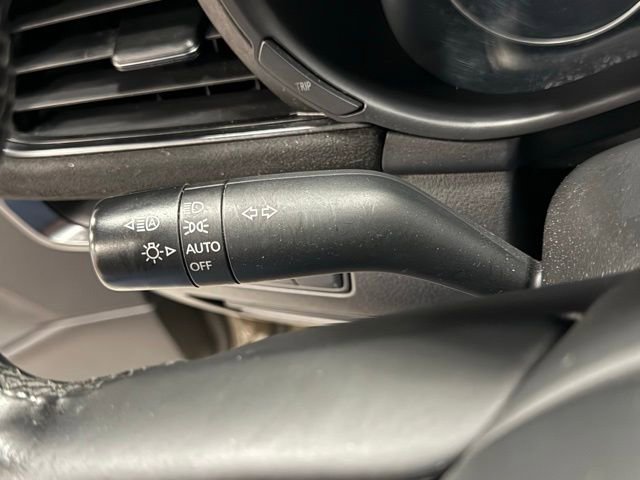 Used 2024 MAZDA MAZDA3 s image 21