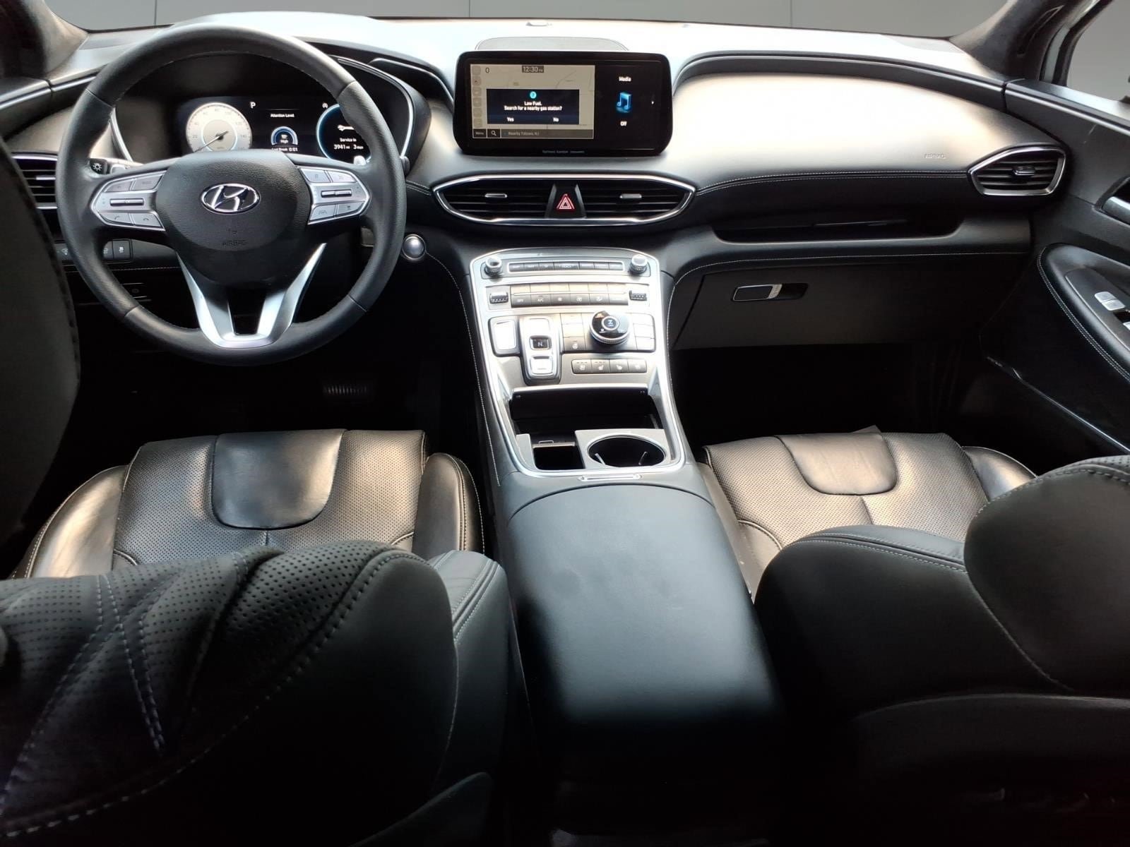 Used 2023 Hyundai Santa Fe Calligraphy AWD/4WD image 9