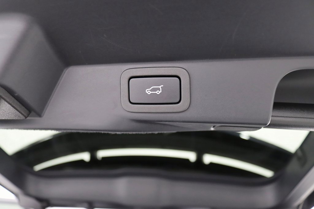 Used 2022 Land Rover Range Rover Sport HST image 38