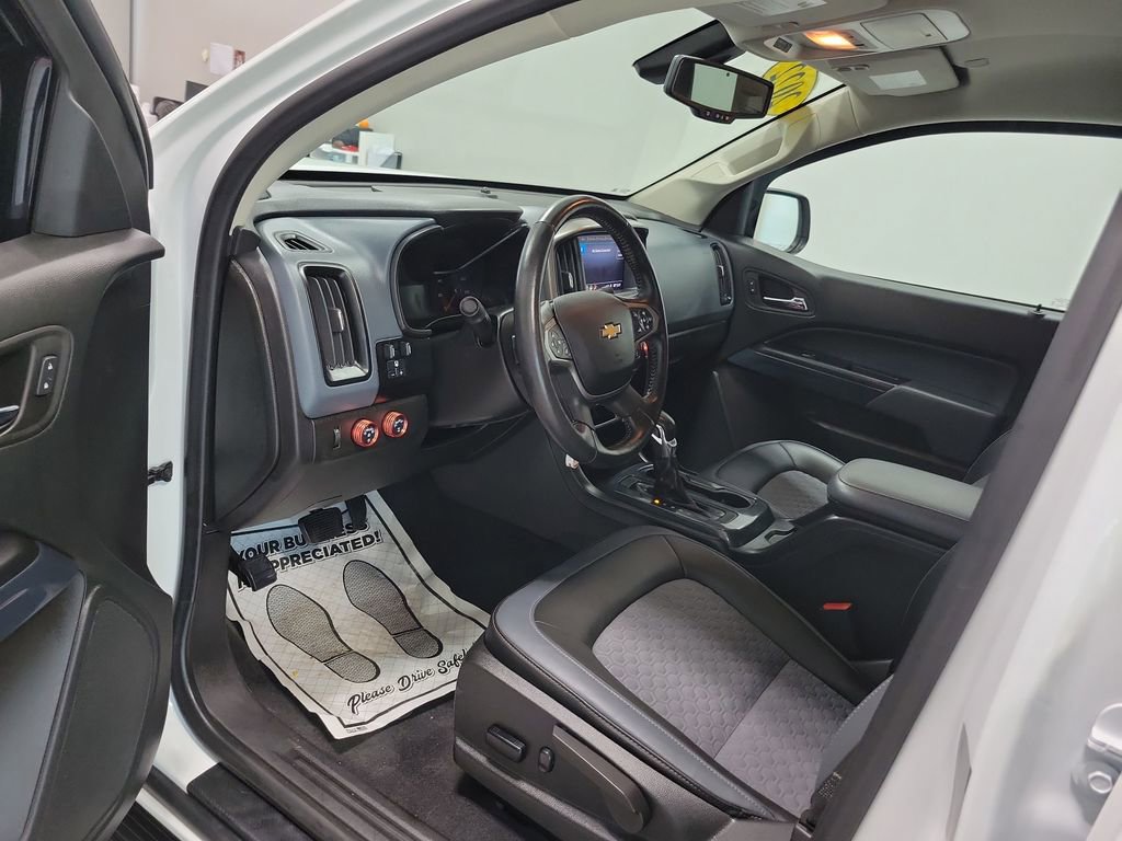 Used 2022 Chevrolet Colorado Z71 AWD/4WD image 30