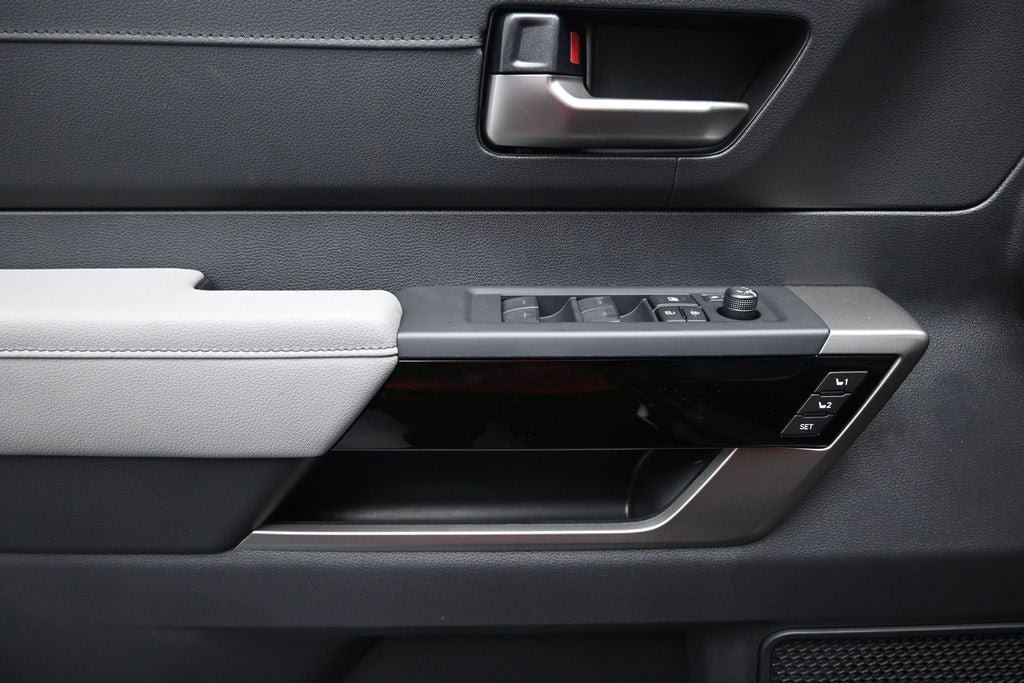 New 2026 Toyota Tundra Limited AWD/4WD image 16