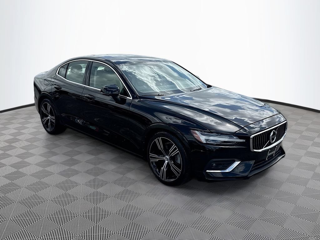 Used 2022 Volvo S60 B5 Inscription FWD image 4